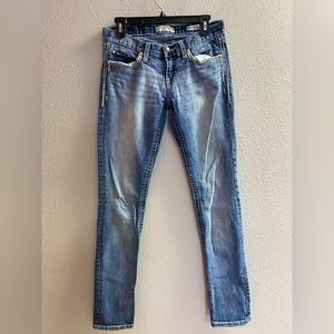 Buckle Day-trip Straight Leg Jean